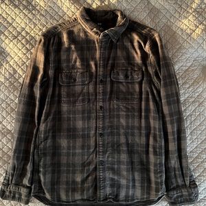 Uniqlo Thick Flannel Button Down Medium